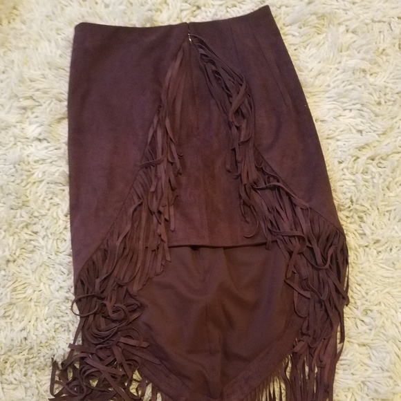 EXPRESS faux suede, burgandy fringe,  partial-mini skirt. 60's 70's style - Picture 5 of 8
